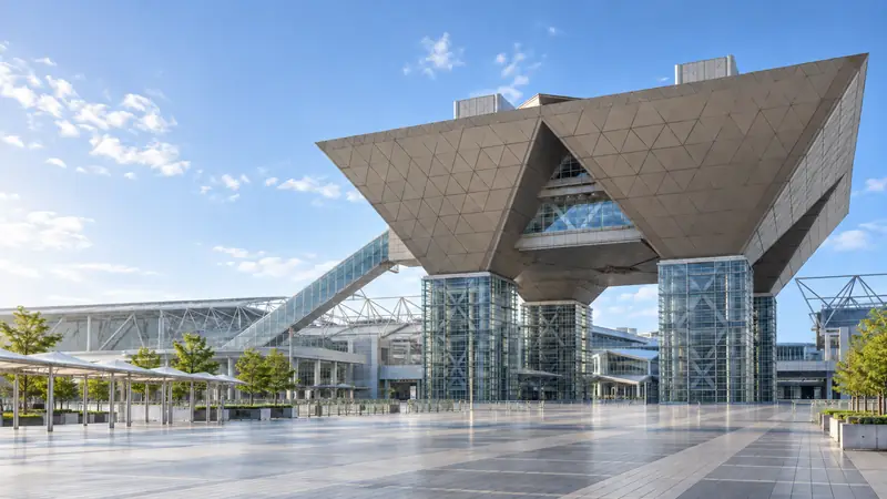東京ビッグサイトの外観CG。イメージ画像（AI生成・実際の会場写真ではありません）